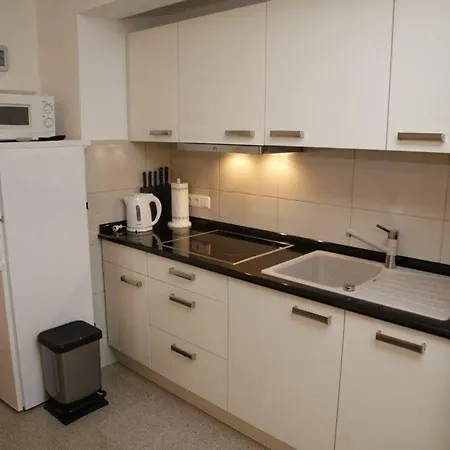 Studio Fur 2 Personen Ca 30 Qm In Vodice, Dalmatien Norddalmatien Apartment Vodice